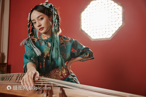 雅韻新傳 當國風美女邂逅古箏，專業(yè)攝像如何定格東方美學